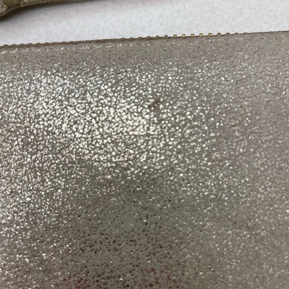 Fossil large silverish gold leather wristlet wallet - Picture 4 of 13